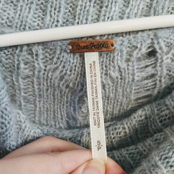 Free People Blue Distressed Complex Cabled Knit Cowl Turtleneck Sweater Size S - Picture 6 of 6